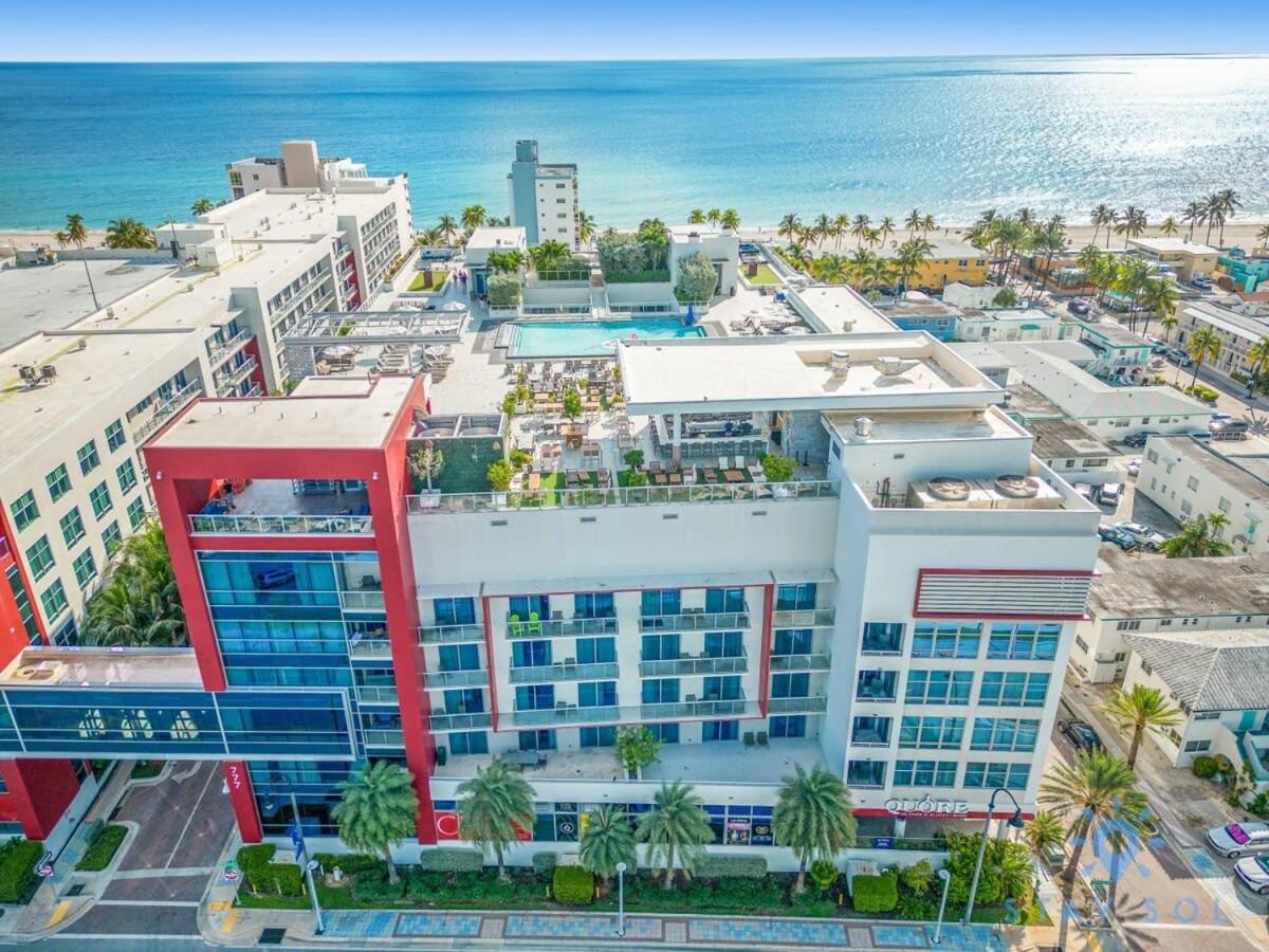 Hollywood Beach Broad-Walk - Pool - Gym & Hot Tub 외부 사진